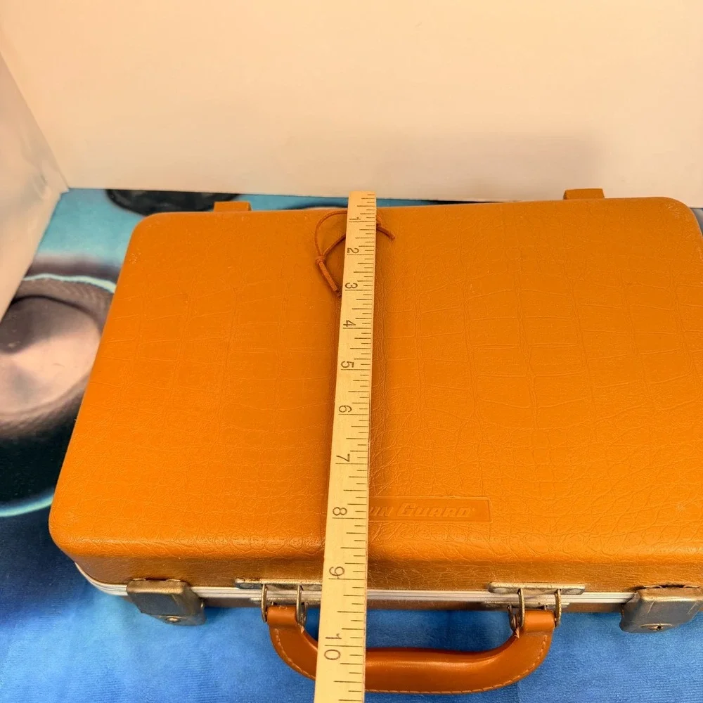 Vintage Doskocil Gun Guard Orange Faux Alligator Hard Case Briefcase Foam Box